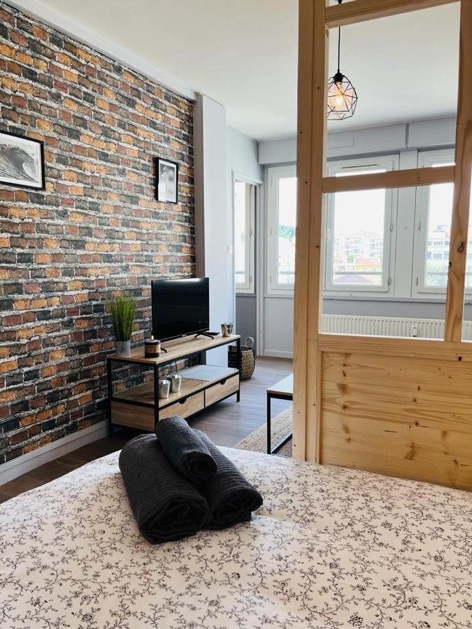 سانت إتيان Espace 500 - Cosy, Wifi & Vue Sur La Ville المظهر الخارجي الصورة
